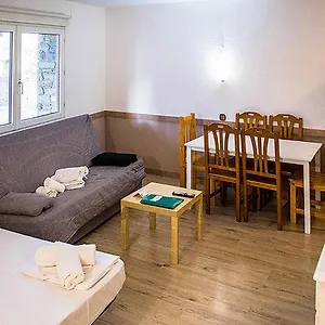 https://estudis-turistics-cims-pas-3000.andorra-la-vella-hotels.net